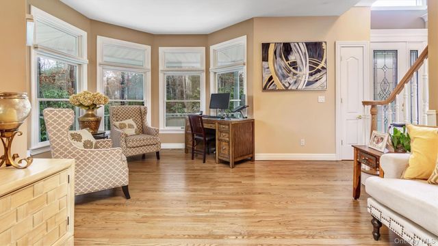 151 Chardonnay Drive, East Quogue, NY 11942