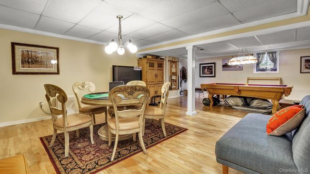 151 Chardonnay Drive, East Quogue, NY 11942