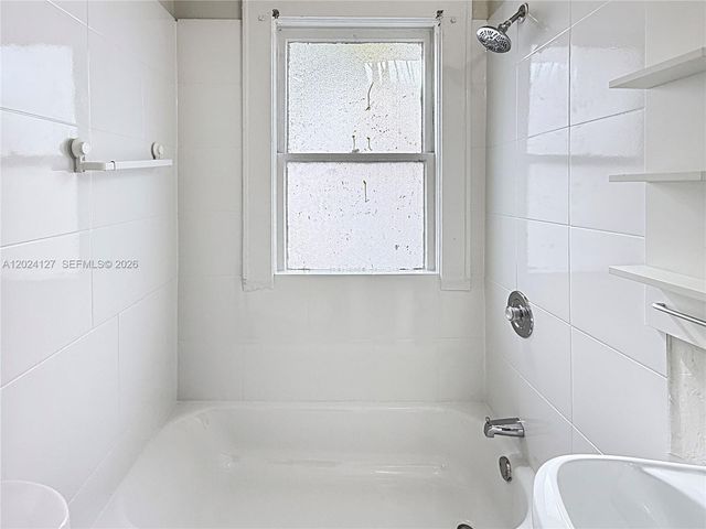 126 Mendoza Ave 7A, Coral Gables, FL 33134