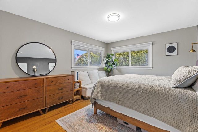 N77W14914 Menomonee Manor DRIVE, Menomonee Falls, WI 53051