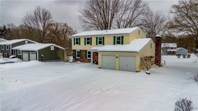 10 Echodale Avenue, Lysander, NY 13027