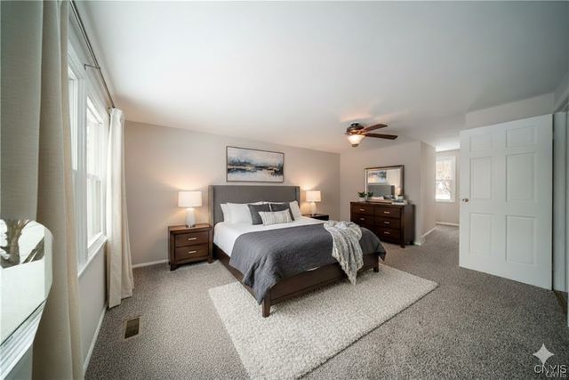 10 Echodale Avenue, Lysander, NY 13027