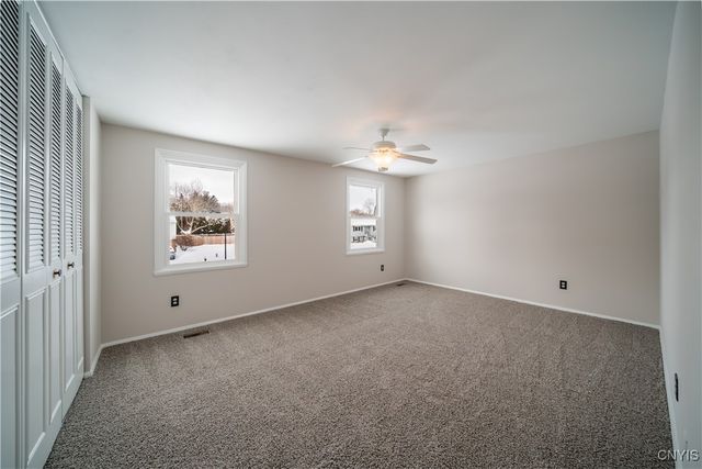 10 Echodale Avenue, Lysander, NY 13027