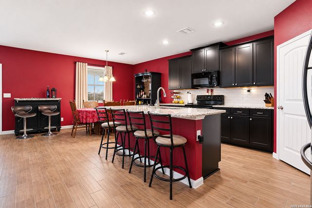 533 Sentry Valley St, New Braunfels, TX 78130