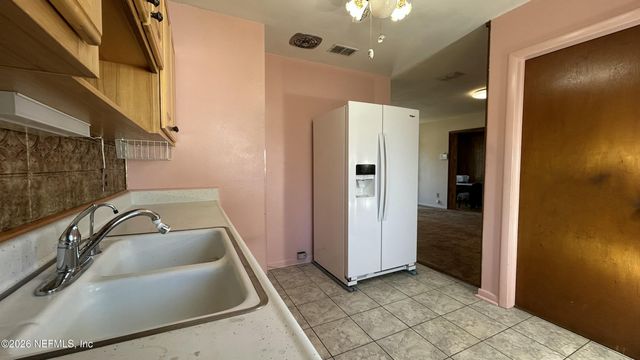 2505 W LOURDES Drive, Jacksonville, FL 32210