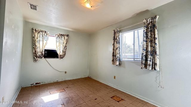 2505 W LOURDES Drive, Jacksonville, FL 32210