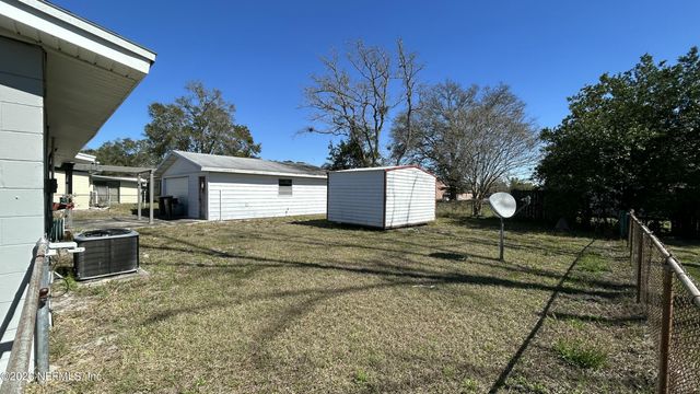 2505 W LOURDES Drive, Jacksonville, FL 32210
