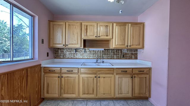 2505 W LOURDES Drive, Jacksonville, FL 32210