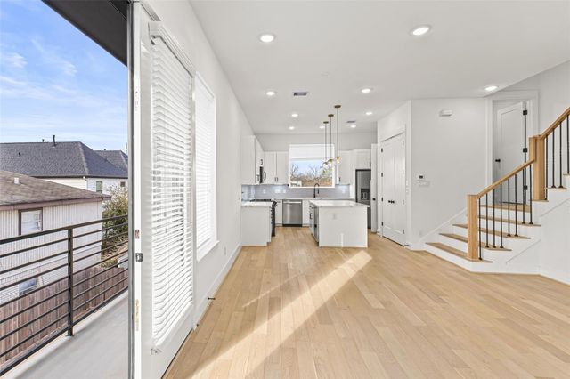 2811 Anita Street, Houston, TX 77004