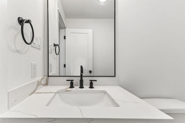 2811 Anita Street, Houston, TX 77004