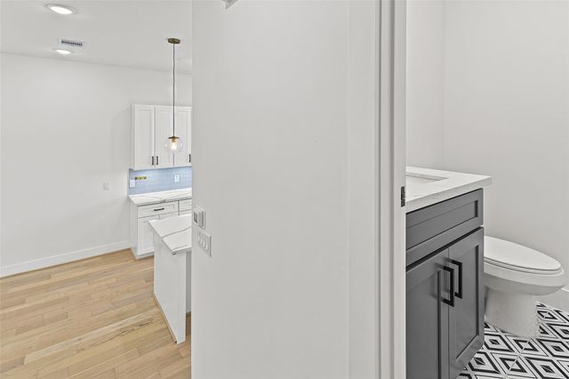 2811 Anita Street, Houston, TX 77004