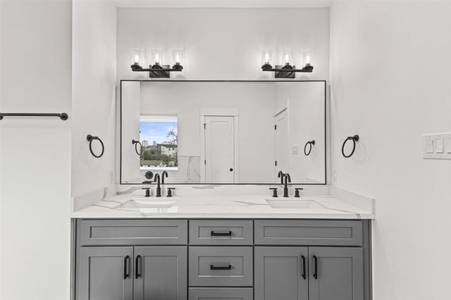 2811 Anita Street, Houston, TX 77004