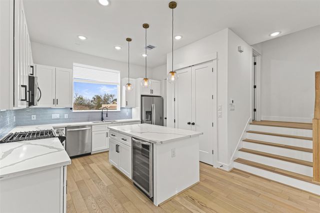 2811 Anita Street, Houston, TX 77004