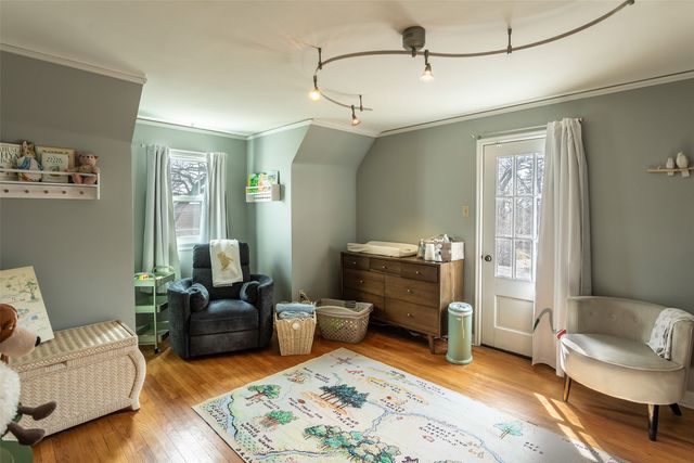 5905 Walnut Hill Drive, Des Moines, IA 50312