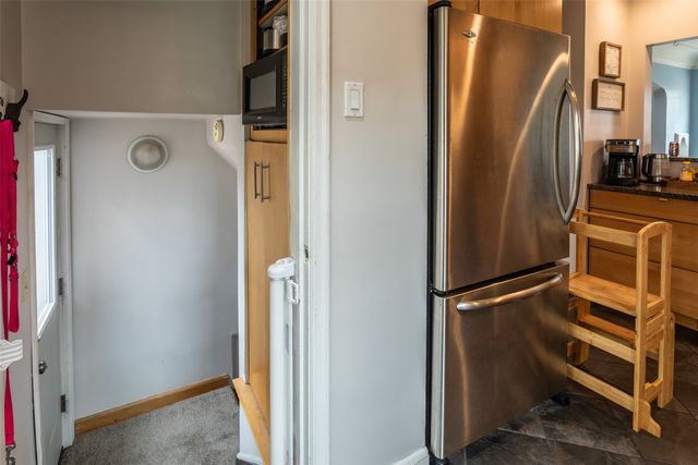 5905 Walnut Hill Drive, Des Moines, IA 50312