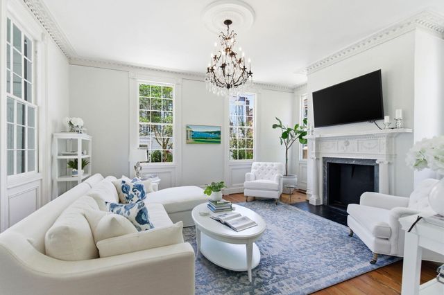24 King Street, Charleston, SC 29401