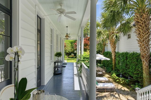 24 King Street, Charleston, SC 29401