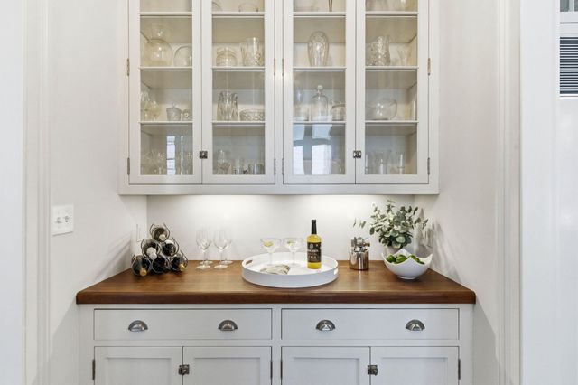 24 King Street, Charleston, SC 29401