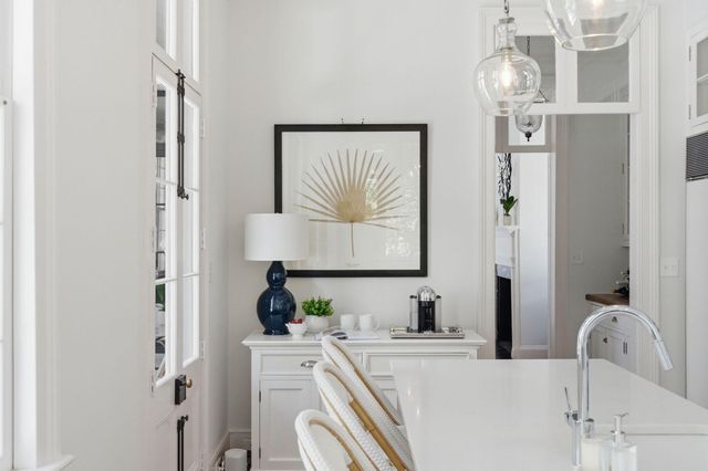 24 King Street, Charleston, SC 29401