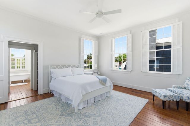 24 King Street, Charleston, SC 29401