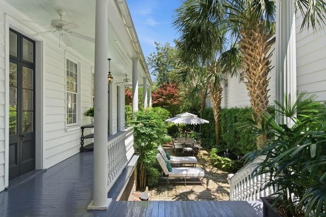 24 King Street, Charleston, SC 29401