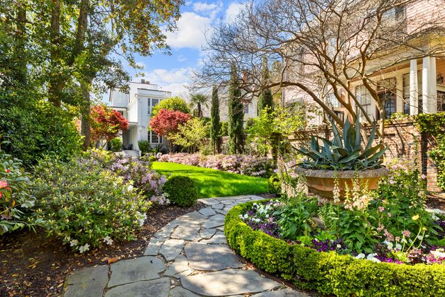 24 King Street, Charleston, SC 29401