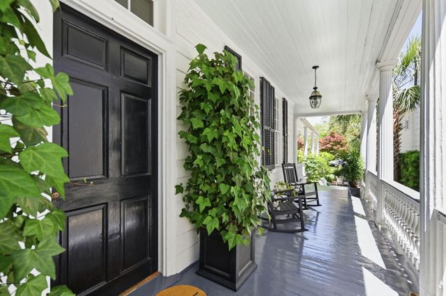 24 King Street, Charleston, SC 29401