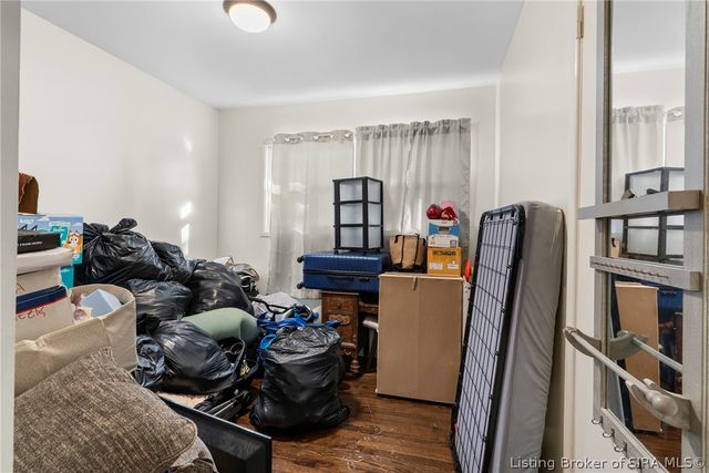 820 W Larkspur Drive, Jeffersonville, IN 47130