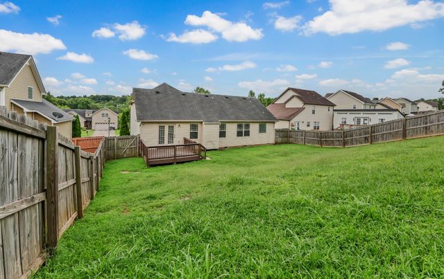 1125 Ishee Dr, Clarksville, TN 37042