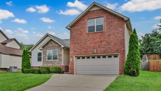 1125 Ishee Dr, Clarksville, TN 37042
