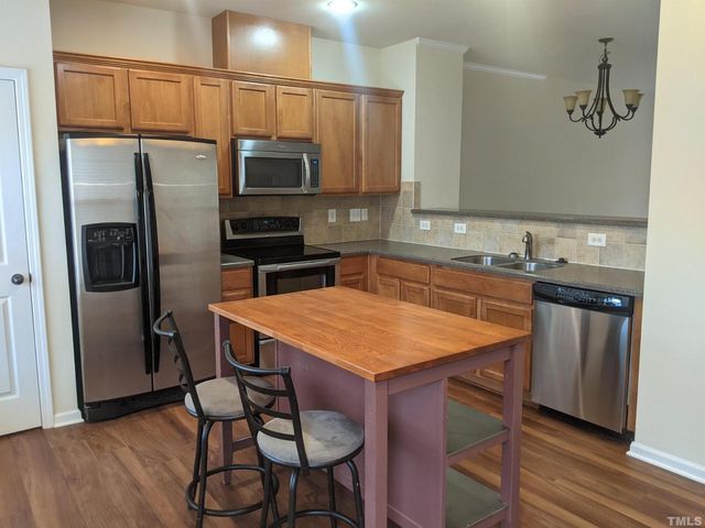 286 Linden Park Lane, Cary, NC 27519