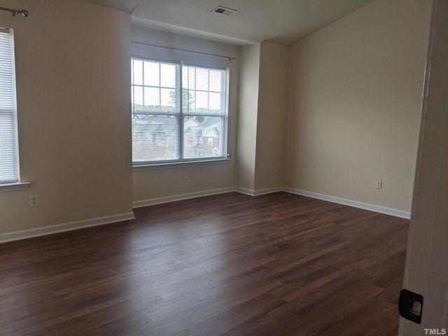 286 Linden Park Lane, Cary, NC 27519