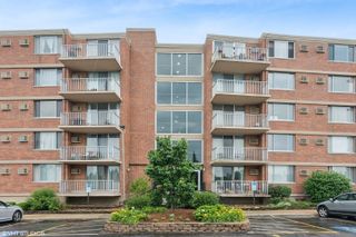 2200 S Stewart Avenue 4A, Lombard, IL 60148