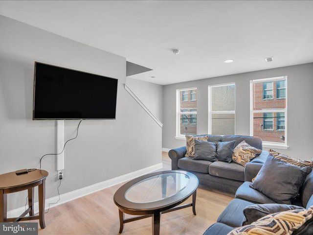 1939 N GRATZ ST, Philadelphia, PA 19121