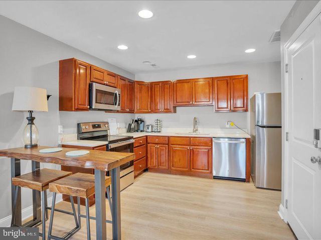 1939 N GRATZ ST, Philadelphia, PA 19121
