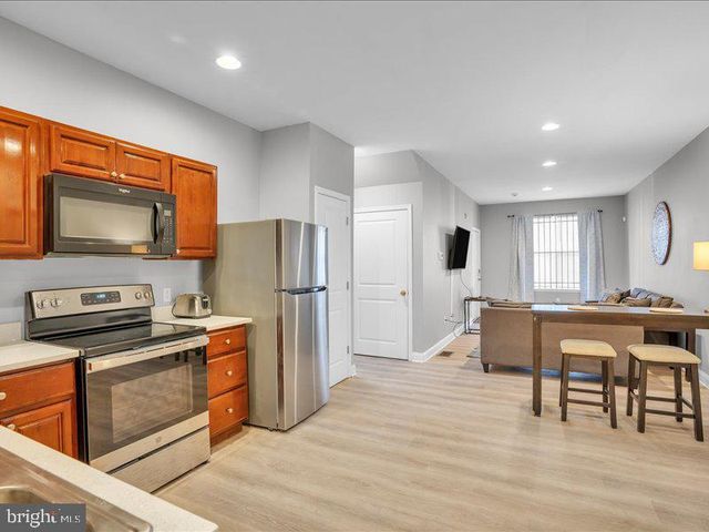 1939 N GRATZ ST, Philadelphia, PA 19121