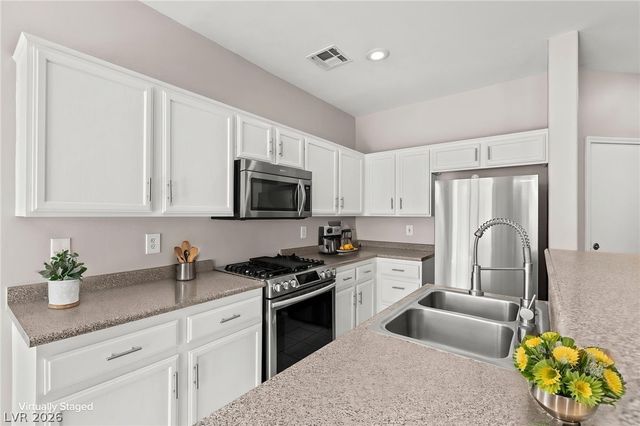 5923 West Santoli Avenue, Las Vegas, NV 89139