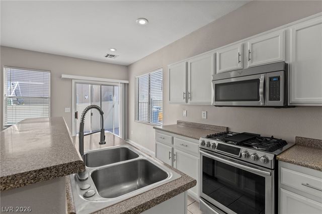 5923 West Santoli Avenue, Las Vegas, NV 89139