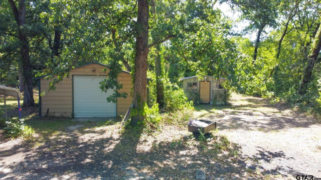 801 County Road 2406, Tool, TX 75143