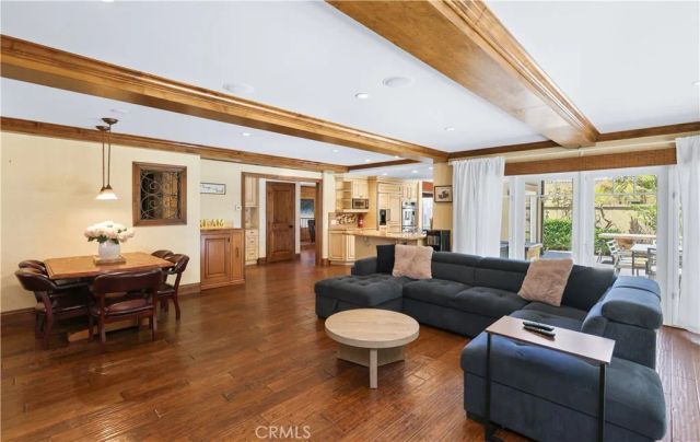 21822 Seacrest Ln, Huntington Beach, CA 92646