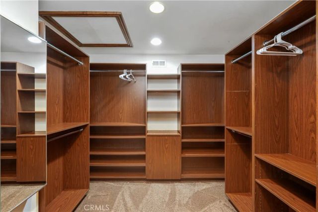 21822 Seacrest Ln, Huntington Beach, CA 92646