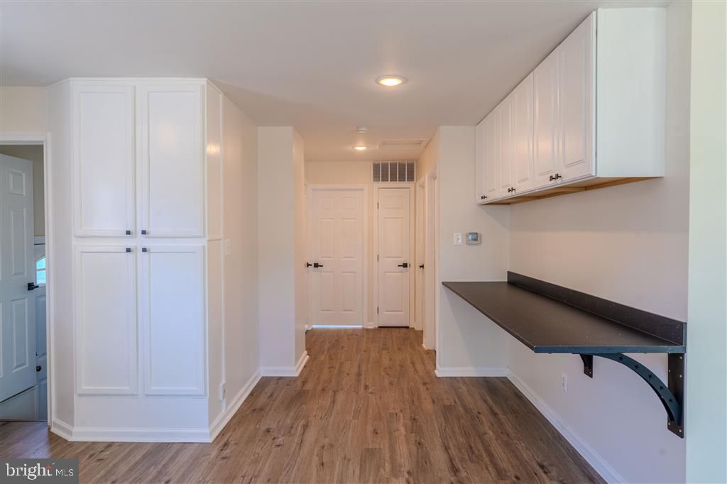 Image 8 of property listing at 12324 CENTERHILL ST, Silver Spring, MD 20902