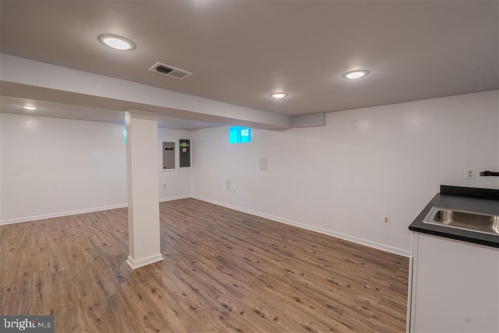 Image 19 of property listing at 12324 CENTERHILL ST, Silver Spring, MD 20902