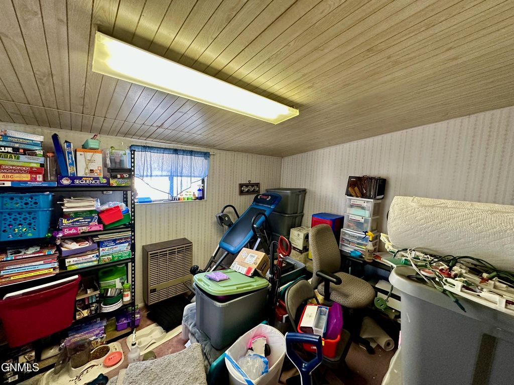 1003 Western Park, Jamestown, ND 58401 photo 15