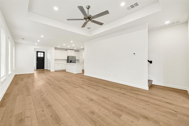 31819 Autumn Spur Ln, Cypress, TX 77447