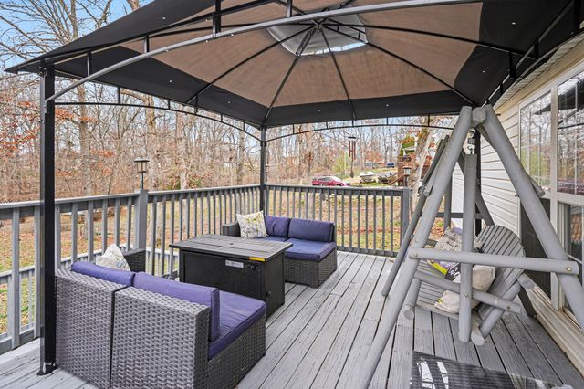 3475 Eastridge Rd, Woodlawn, TN 37191