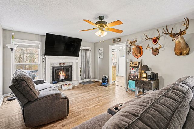 3475 Eastridge Rd, Woodlawn, TN 37191