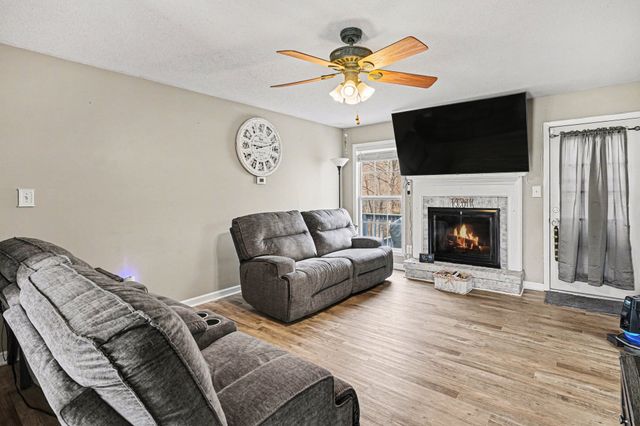 3475 Eastridge Rd, Woodlawn, TN 37191