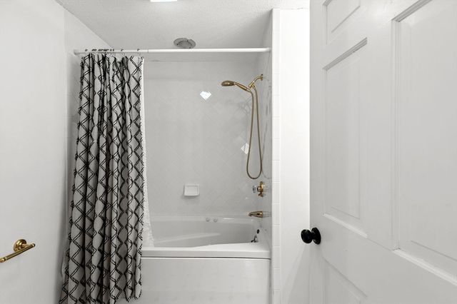 36 Cooke Road, Plymouth, MA 02360