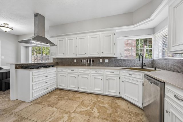 15403 Gettysburg Drive, Tomball, TX 77377